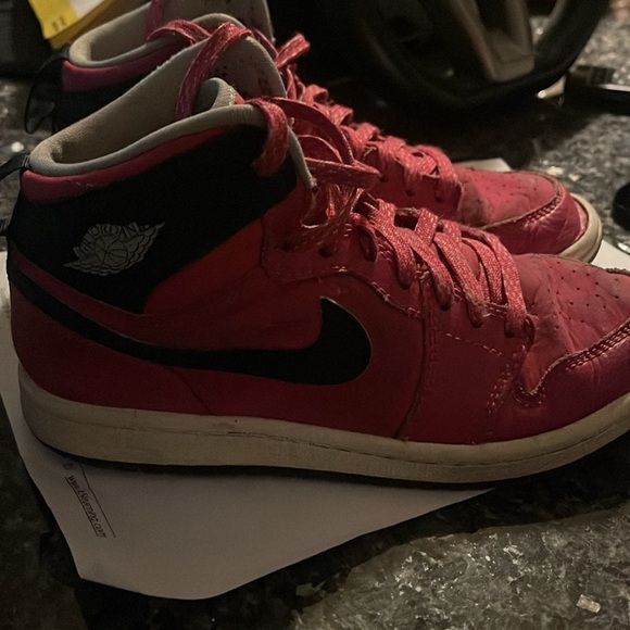 Pink Girl Jordan Hi Tops- size 3 - Picture 4 of 8